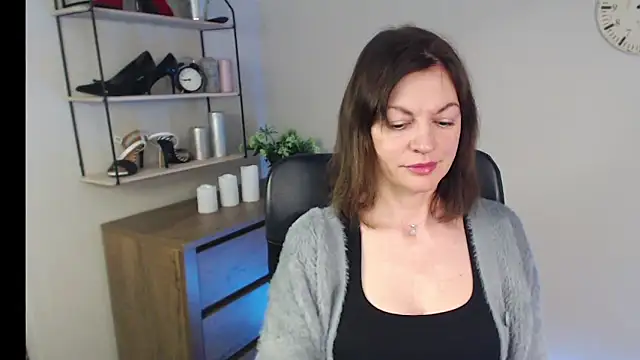 VivianWILD online show from 21, 2, 2025