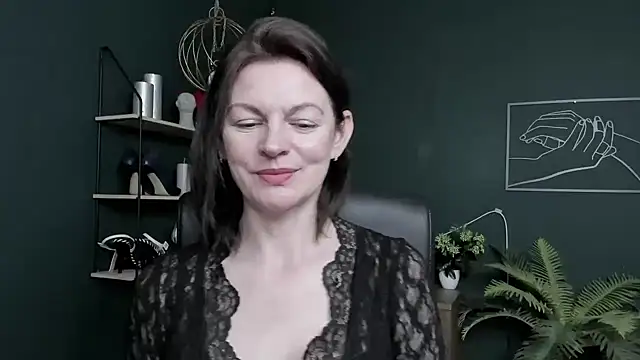 Snapshot of VivianWILD chatting on 20, 5, 2026 VivianWILD online show from 20, 5, 2026