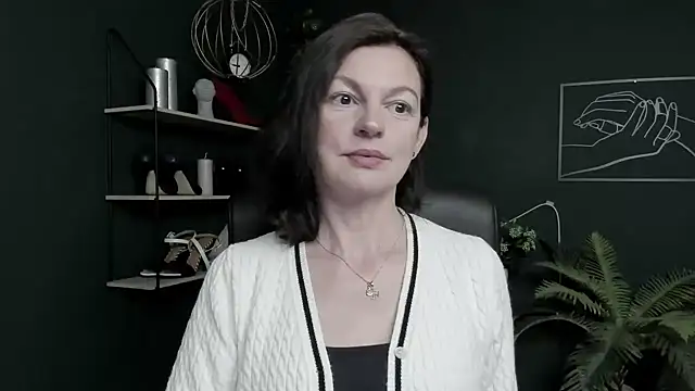 VivianWILD online show from 7, 7, 2026