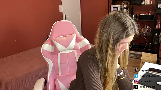 lucie mehott online show from 31, 1, 2025