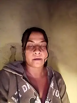 Giselabrunette25 online show from 25, 10, 2025