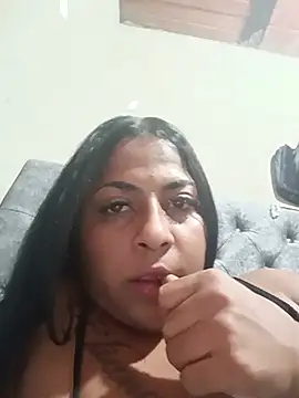 Giselabrunette25 online show from 18, 6, 2026