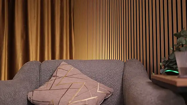 Snapshot of AnnittaStar chatting on 20, 10, 2025 AnnittaStar online show from 20, 10, 2025