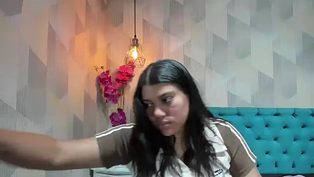 LindaBreeS online show from 18, 4, 2026