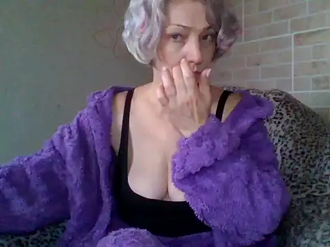 Lorie Carrie online show from 1, 2, 2025