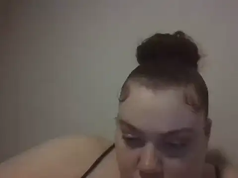 lolabun247 online show from 9, 12, 2024