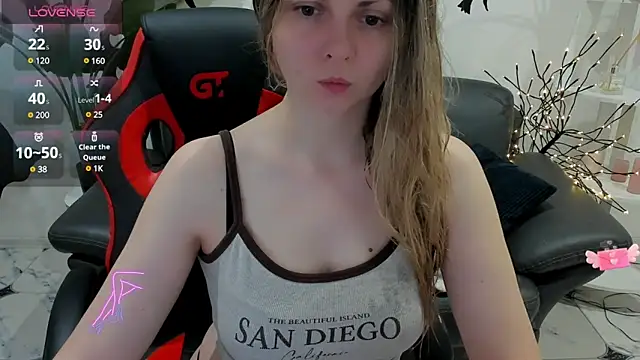 Snapshot of SmilingEmily_ chatting on 18, 1, 2025 SmilingEmily online show from 18, 1, 2025
