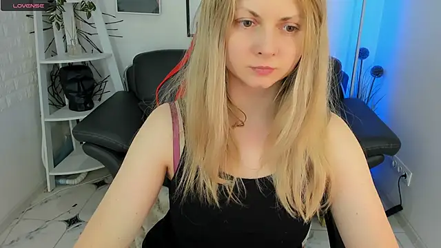 Snapshot of SmilingEmily_ chatting on 25, 2, 2025 SmilingEmily online show from 25, 2, 2025