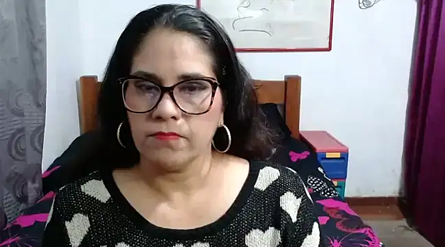 Snapshot of Mistresskloe01 chatting on 7, 12, 2024 Mistresskloe01 online show from 7, 12, 2024
