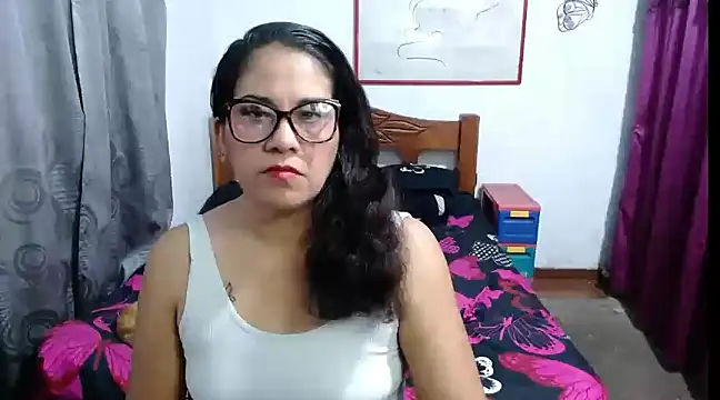 Snapshot of Mistresskloe01 chatting on 16, 1, 2025 Mistresskloe01 online show from 16, 1, 2025