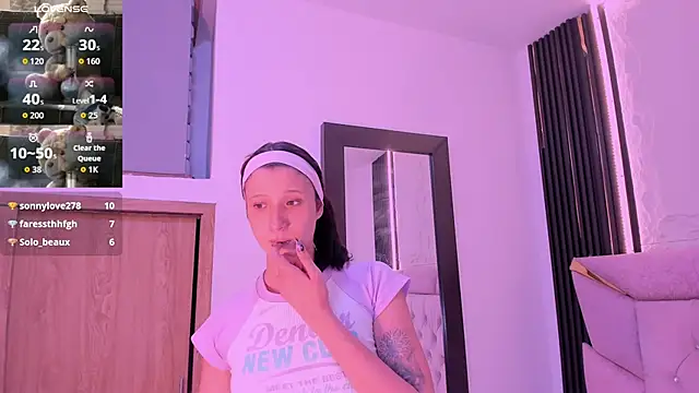 laurem-paulette online show from 23, 9, 2025