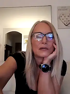 Snapshot of kikkastar chatting on 3, 12, 2024 kikkastar online show from 3, 12, 2024