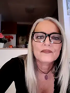 Snapshot of kikkastar chatting on 17, 12, 2024 kikkastar online show from 17, 12, 2024