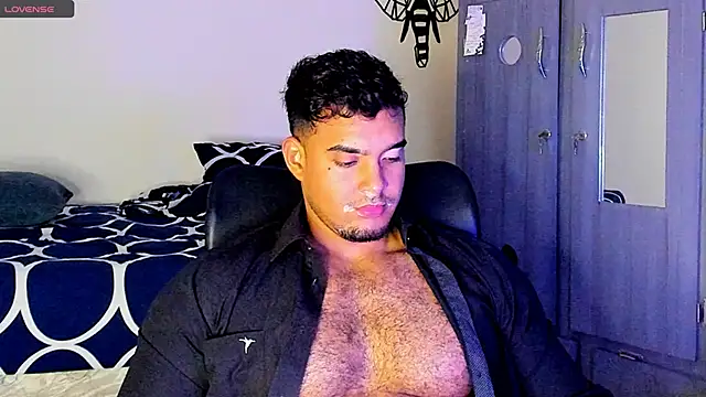 Snapshot of Big_furry_bear13 chatting on 6, 2, 2025 Big furry bear13 online show from 6, 2, 2025