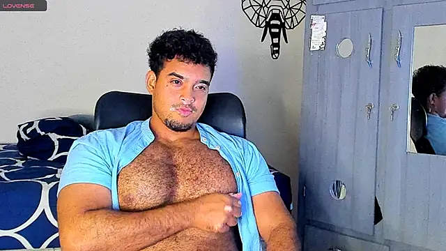 Snapshot of Big_furry_bear13 chatting on 7, 3, 2025 Big furry bear13 online show from 7, 3, 2025