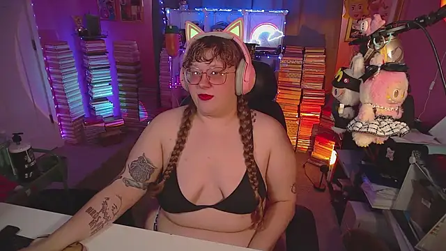 FatVeronica online show from 8, 7, 2026
