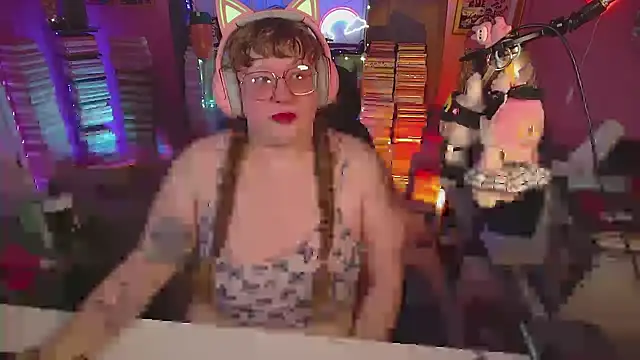 FatVeronica online show from 9, 7, 2026