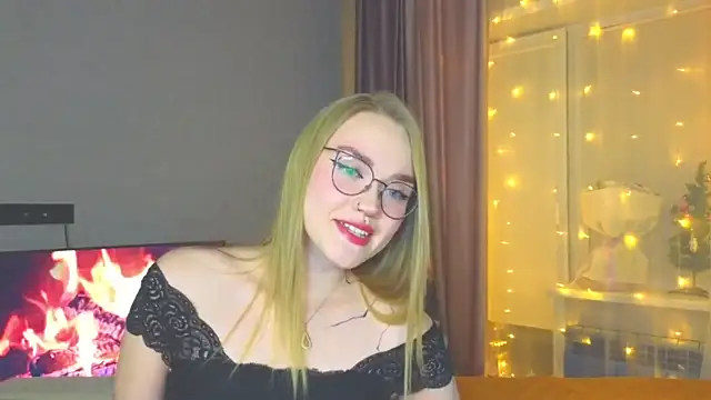Snapshot of Aurora_Golden1 chatting on 23, 12, 2024 Aurora Golden1 online show from 23, 12, 2024