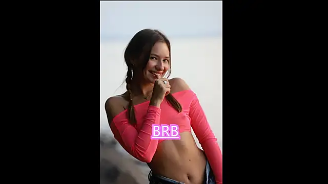 soffy  kisss online show from 8, 3, 2025