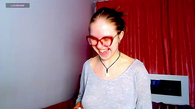 Sarah HS online show from 9, 12, 2024