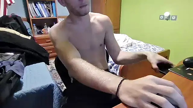 Snapshot of AvarageEuropeGuy chatting on 24, 9, 2025 AvarageEuropeGuy online show from 24, 9, 2025