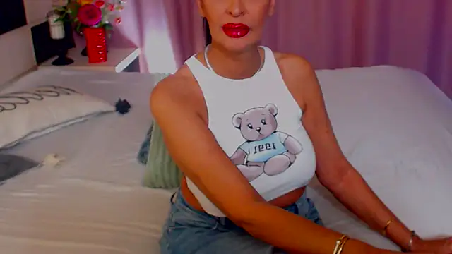 Snapshot of shannon4u chatting on 15, 3, 2025 shannon4u online show from 15, 3, 2025