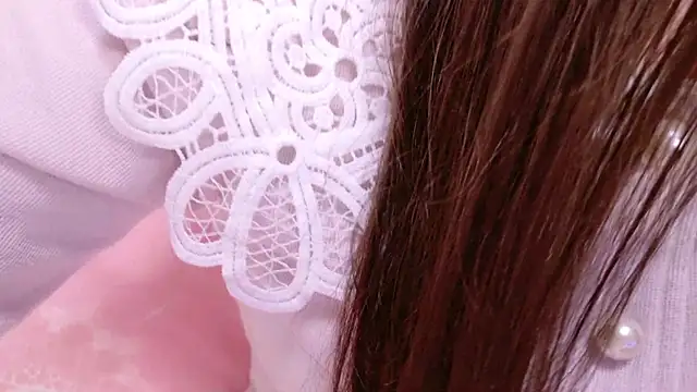 x--Miu--x online show from 5, 1, 2025