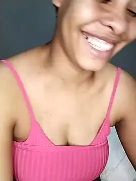 Snapshot of Su_Duarte_1 chatting on 1, 2, 2025 Su Duarte 1 online show from 1, 2, 2025