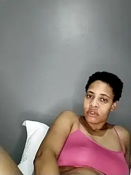 Snapshot of Su_Duarte_1 chatting on 5, 2, 2025 Su Duarte 1 online show from 5, 2, 2025