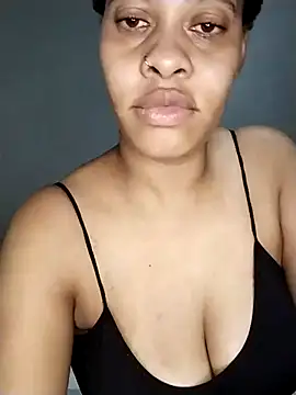 Snapshot of Su_Duarte_1 chatting on 18, 2, 2025 Su Duarte 1 online show from 18, 2, 2025