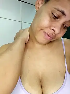 Snapshot of Su_Duarte_1 chatting on 25, 2, 2025 Su Duarte 1 online show from 25, 2, 2025