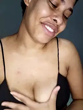 Snapshot of Su_Duarte_1 chatting on 1, 3, 2025 Su Duarte 1 online show from 1, 3, 2025