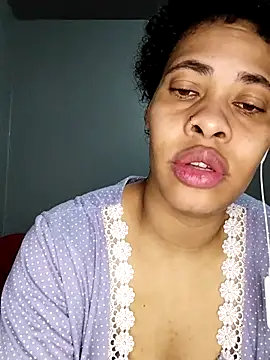 Snapshot of Su_Duarte_1 chatting on 11, 9, 2025 Su Duarte 1 online show from 11, 9, 2025