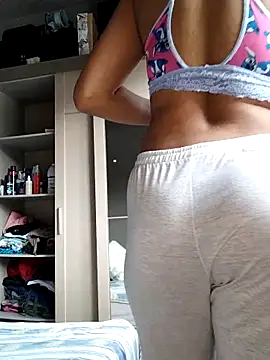 Snapshot of Su_Duarte_1 chatting on 18, 9, 2025 Su Duarte 1 online show from 18, 9, 2025