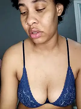 Snapshot of Su_Duarte_1 chatting on 25, 9, 2025 Su Duarte 1 online show from 25, 9, 2025