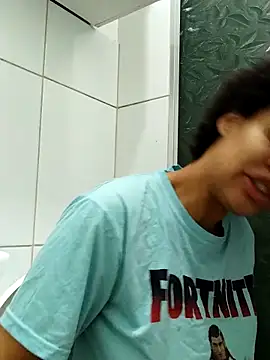 Snapshot of Su_Duarte_1 chatting on 15, 10, 2025 Su Duarte 1 online show from 15, 10, 2025