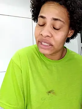 Snapshot of Su_Duarte_1 chatting on 30, 10, 2025 Su Duarte 1 online show from 30, 10, 2025