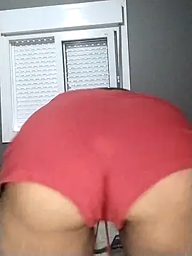 Snapshot of Su_Duarte_1 chatting on 13, 11, 2025 Su Duarte 1 online show from 13, 11, 2025