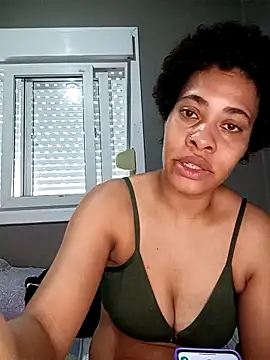 Snapshot of Su_Duarte_1 chatting on 21, 11, 2025 Su Duarte 1 online show from 21, 11, 2025