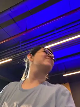 Snapshot of amooraaamoon chatting on 11, 9, 2025 amooraaamoon online show from 11, 9, 2025