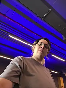 Snapshot of amooraaamoon chatting on 24, 9, 2025 amooraaamoon online show from 24, 9, 2025