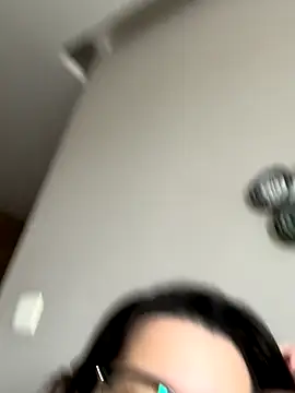 Snapshot of amooraaamoon chatting on 2, 11, 2025 amooraaamoon online show from 2, 11, 2025