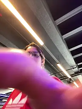 Snapshot of amooraaamoon chatting on 9, 11, 2025 amooraaamoon online show from 9, 11, 2025