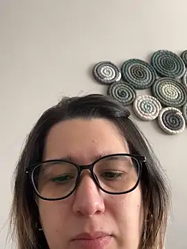 Snapshot of amooraaamoon chatting on 22, 12, 2025 amooraaamoon online show from 22, 12, 2025