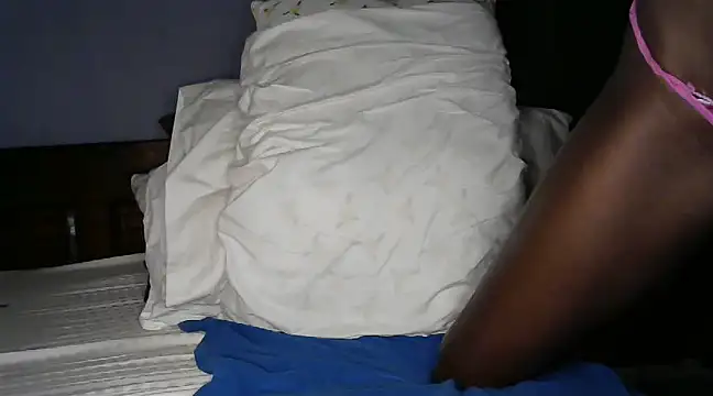 Snapshot of Sexyariahhh chatting on 10, 1, 2025 Sexyariahhh online show from 10, 1, 2025