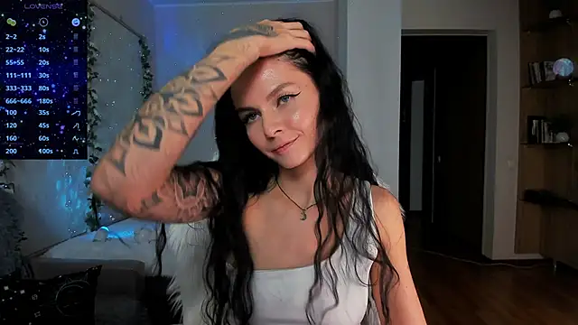 -danae- online show from 4, 1, 2025