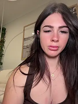 Snapshot of aus_queen chatting on 8, 6, 2026 aus queen online show from 8, 6, 2026