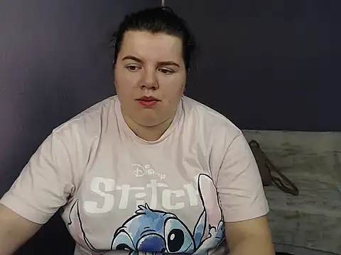 Snapshot of so_shy chatting on 19, 9, 2025 so shy online show from 19, 9, 2025