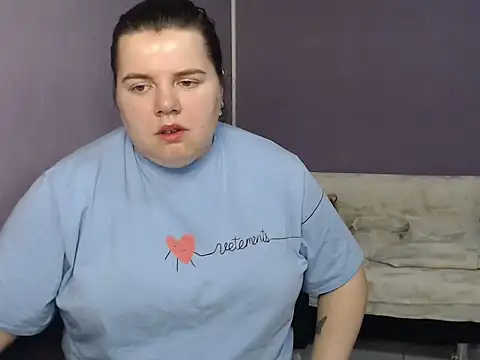 Snapshot of so_shy chatting on 24, 9, 2025 so shy online show from 24, 9, 2025