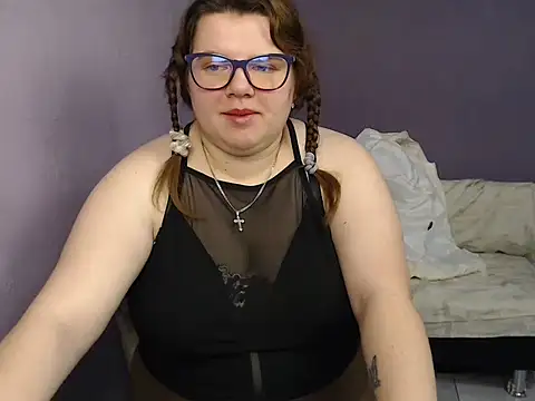 Snapshot of so_shy chatting on 3, 10, 2025 so shy online show from 3, 10, 2025